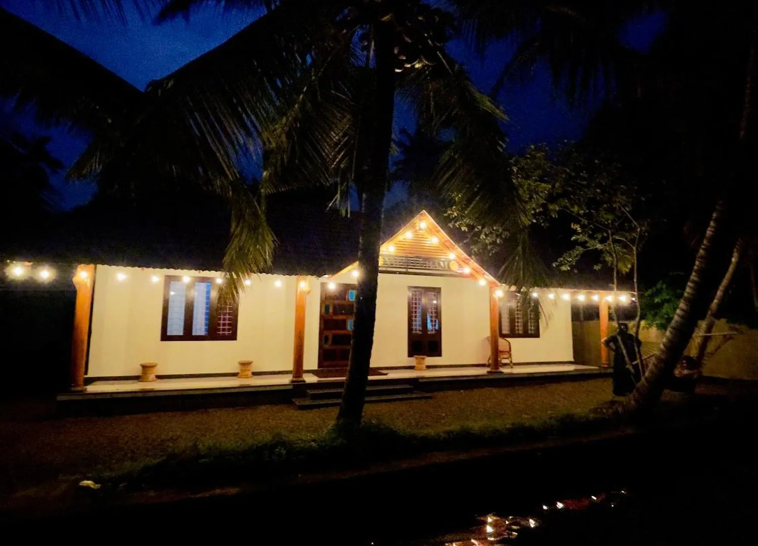شقة Tulsi Kayal Retreat Champakulam