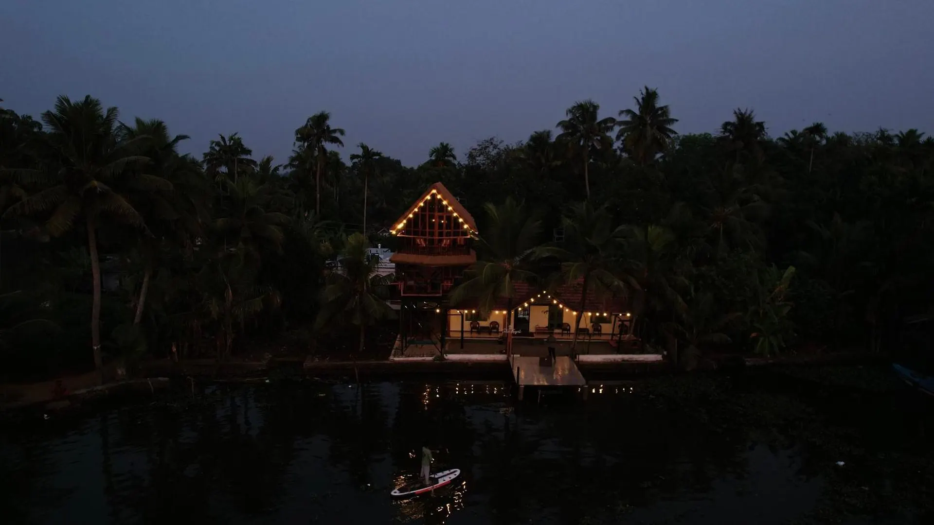 شقة Tulsi Kayal Retreat Champakulam 0*,