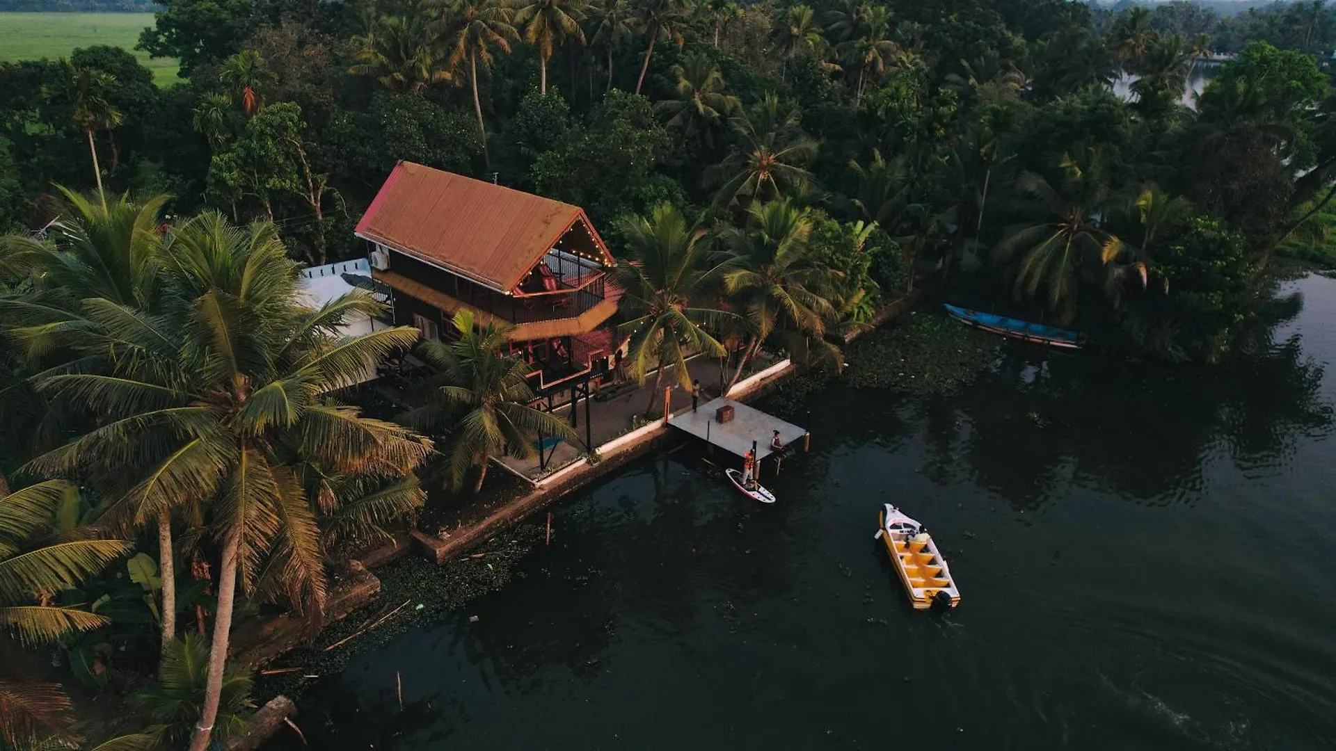 شقة Tulsi Kayal Retreat Champakulam منزل للإقامة