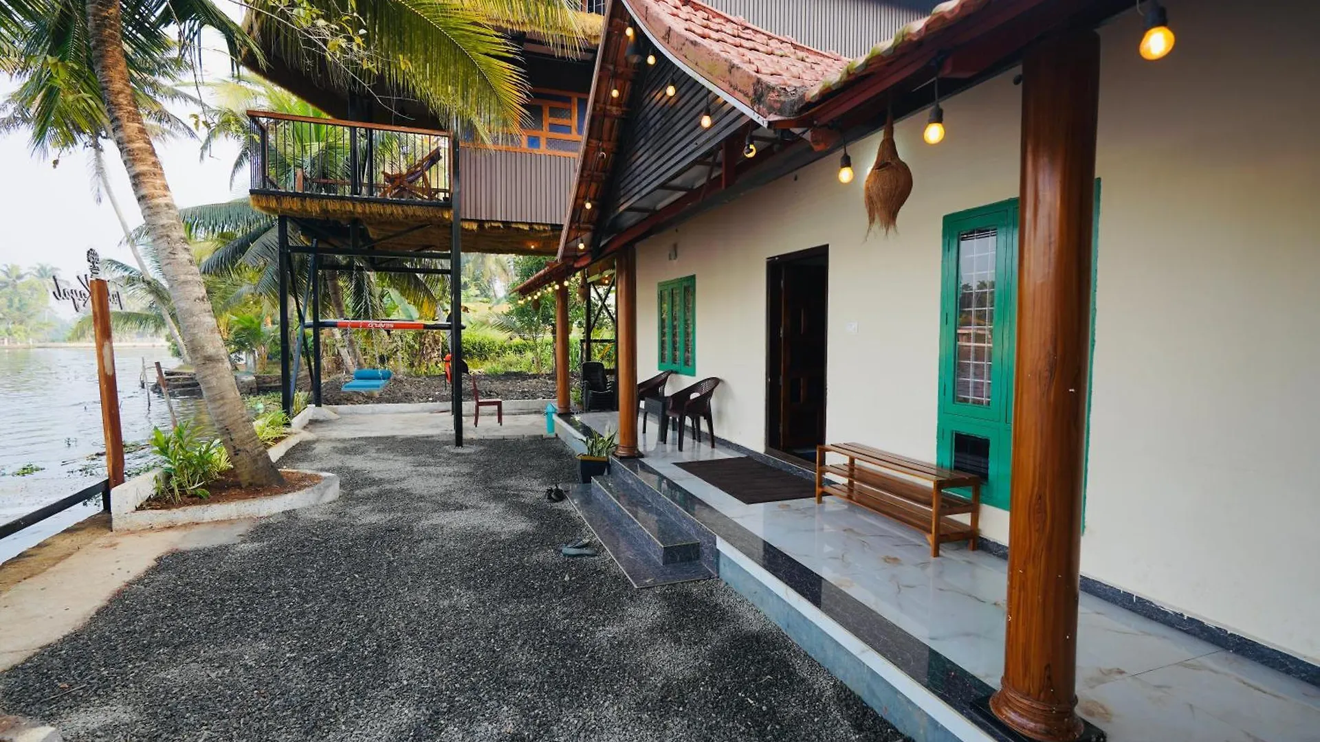 شقة Tulsi Kayal Retreat Champakulam