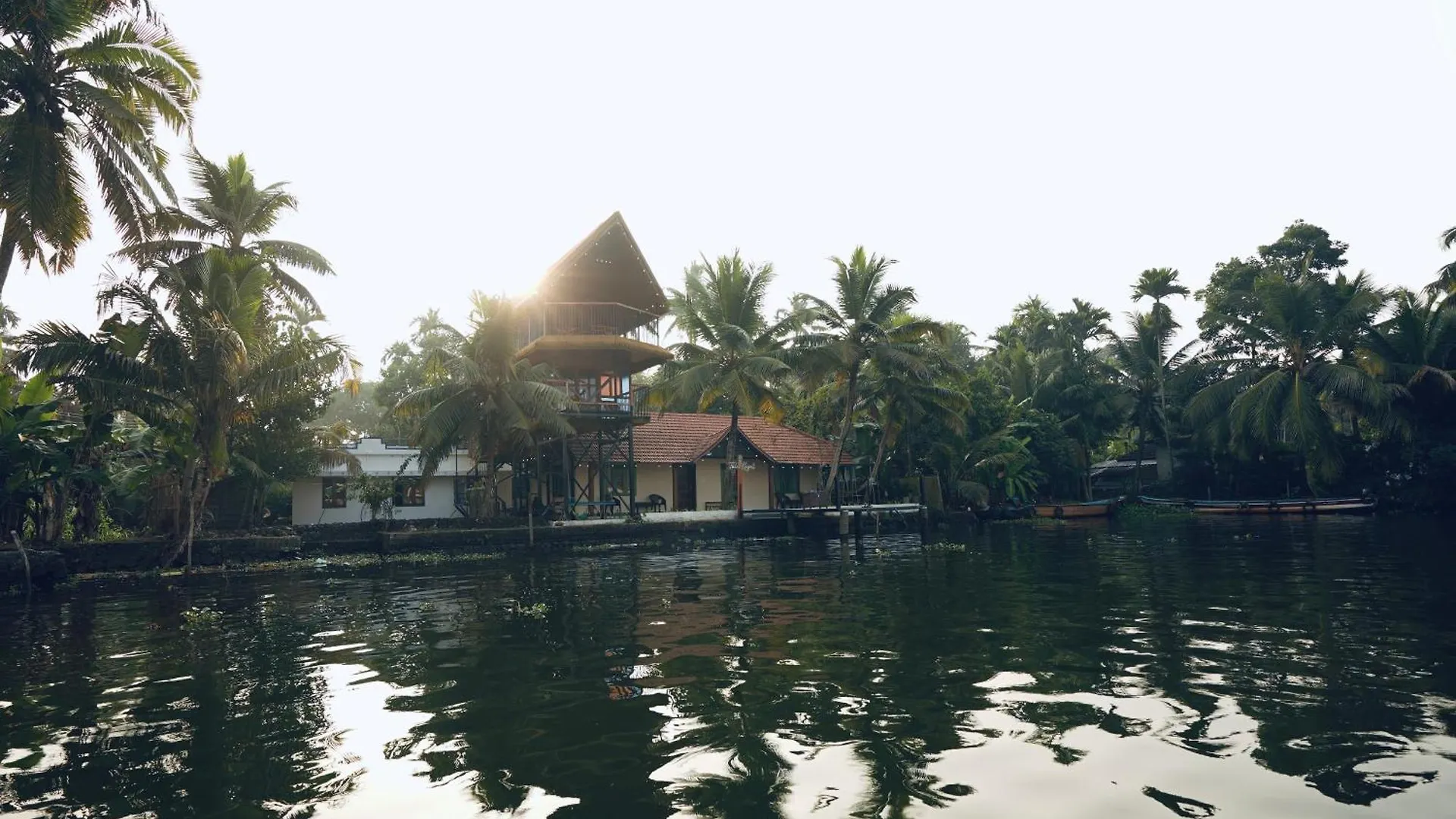 منزل للإقامة شقة Tulsi Kayal Retreat Champakulam