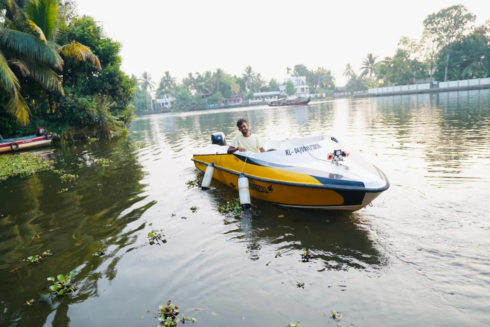 شقة Tulsi Kayal Retreat Champakulam